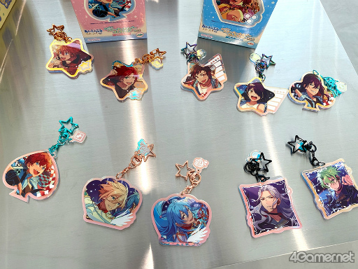 画像ギャラリー No.030のサムネイル画像 / 「あんさんぶるスターズ!!ストア」が秋葉原にオープン! 「あんスタグッズおはなし団」特別回の店舗ロケをフォトレポート&ミニインタビュー