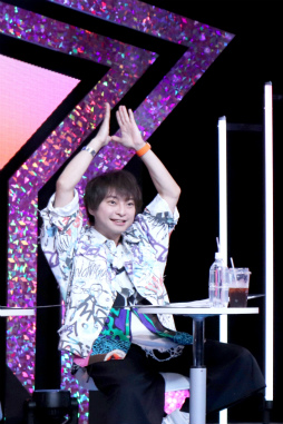 画像ギャラリー No.005のサムネイル画像 / “全キャスト出演”ライブ情報も発表された「あんスタ!!」10周年生配信を振り返る。キャストコメントもお届け