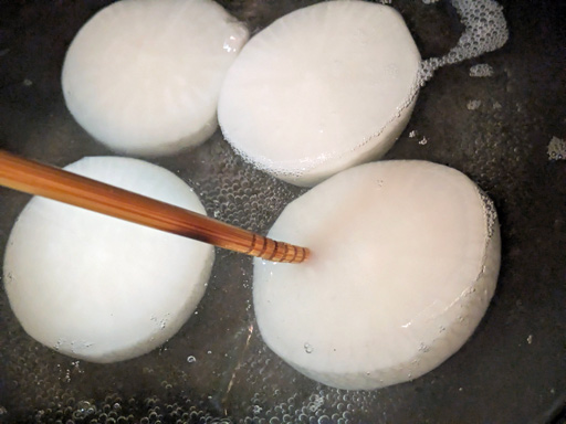 画像ギャラリー No.005のサムネイル画像 / 「龍が如く0」に出てくる,おでんの大根がうまそうな件。俺のコラボカフェ:Menu 070