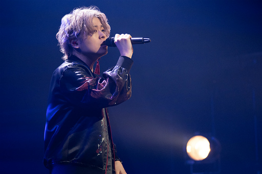 画像ギャラリー No.006のサムネイル画像 / 「ブラスタ」らしいまさかの展開も! 圧巻の歌とパフォーマンスで届ける「BLACK LIVE -Battle of Starless-」&アフタートークレポート