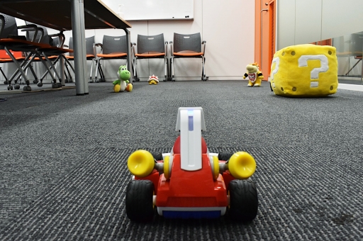 画像ギャラリー No.024のサムネイル画像 / 「マリオカート ライブ ホームサーキット」が編集部にやってきた。思っていたより狭い場所でも遊べる“新たな形のマリオカート”を紹介