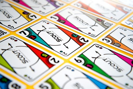 画像ギャラリー No.002のサムネイル画像 / ワンモアゲーム!版のグラフィックスをほぼそのまま踏襲。ボードゲーム「SCOUT!」が5月26日に発売