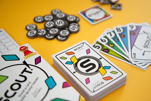 画像ギャラリー No.003のサムネイル画像 / ワンモアゲーム!版のグラフィックスをほぼそのまま踏襲。ボードゲーム「SCOUT!」が5月26日に発売