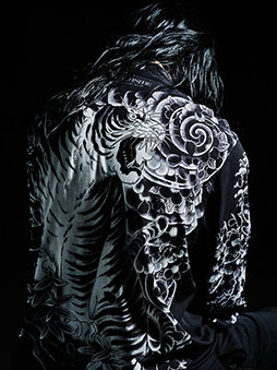 画像ギャラリー No.006のサムネイル画像 / 「WILDSIDE YOHJI YAMAMOTO」,龍が如くスタジオとのコラボ第2弾を4月23日に発売。ジャケットとシャツの計6型をラインナップ