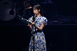 画像ギャラリー No.014のサムネイル画像 / 初代「シュタゲ」のリブート作も発表された15周年記念ライブをレポート。出演声優陣による朗読劇なども実施