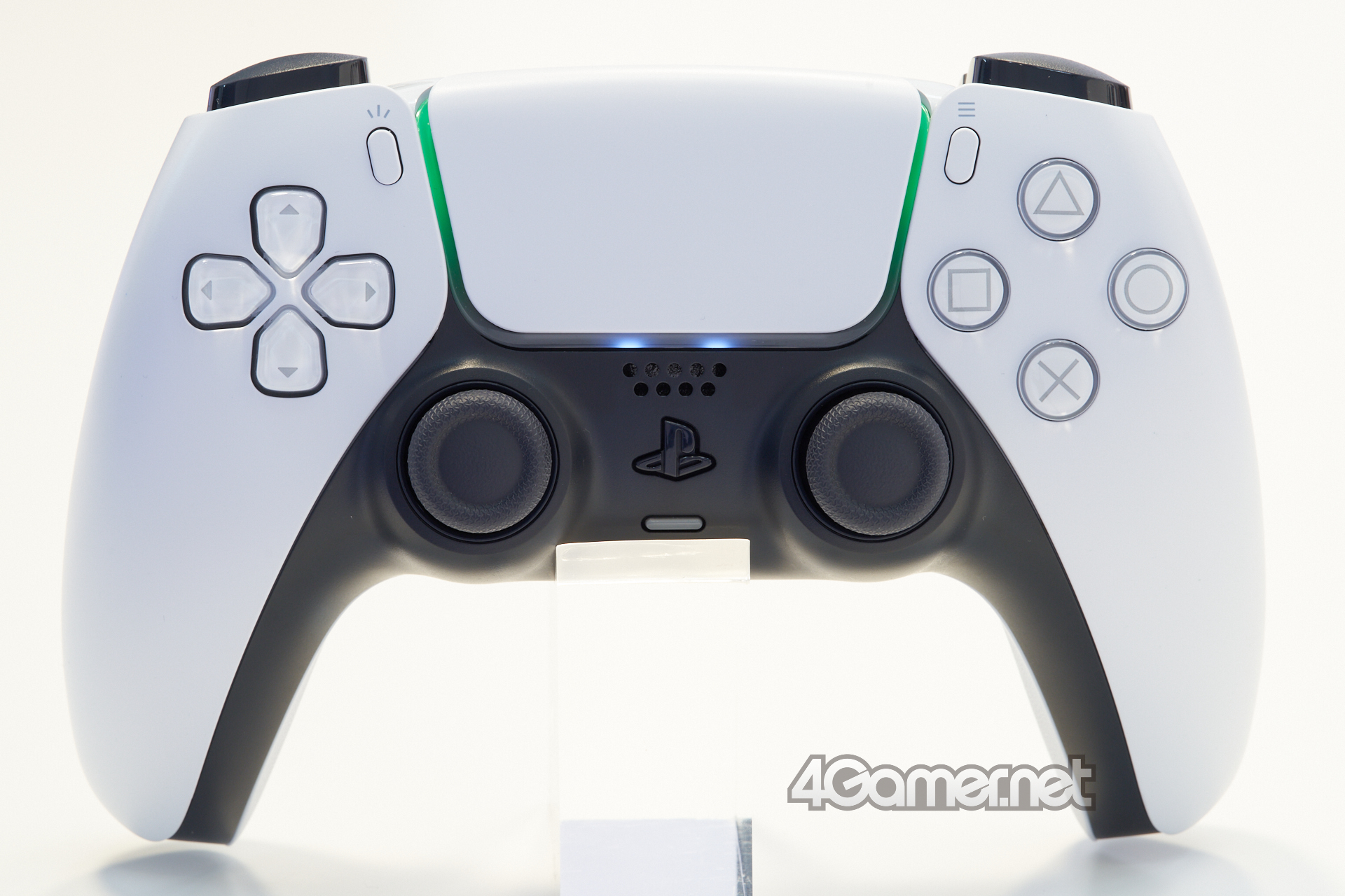 PS5 DualSense z podświetleniem w różnych kolorach i dużą zmianą dla  Japończyków