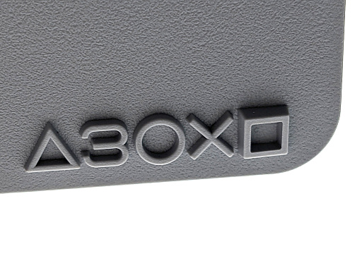 画像ギャラリー No.007のサムネイル画像 / SIEがアナウンスしたばかりの「PlayStation 30周年アニバーサリー コレクション」,表面処理はやっぱり何かが違う