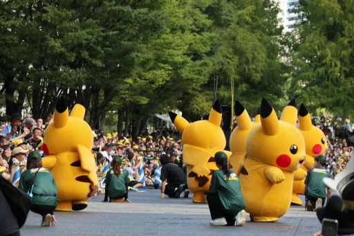 横浜みなとみらいにピカチュウ大量発生チュウ！ 「ポケモンワールド 