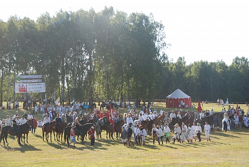 画像ギャラリー No.043のサムネイル画像 / ポーランド・リトアニア連合軍とドイツ騎士団が壮絶な戦いを演じる歴史イベント,「グルンヴァルドの戦い」の模様をレポート