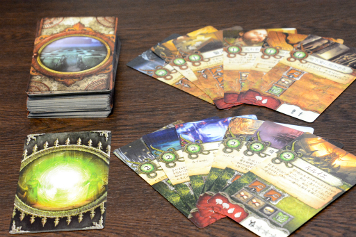 画像ギャラリー No.001のサムネイル画像 / 孤独のボドゲ 第1回:ダイスに運命を託すクトゥルフゲーム「エルダーサイン」