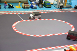 画像ギャラリー No.002のサムネイル画像 / SIEのロボットトイ「toio」が新展開。専用タイトル第4弾「トイオ・ドライブ」や技術仕様の公開がアナウンスされた発表会をレポ―ト