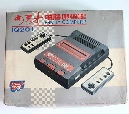 画像ギャラリー No.014のサムネイル画像 / 「ファミコン互換機」は,なぜそこにある? 世界初の本格的な非公認ゲーム互換機データベース「アノウソライズン」が伝えるもの