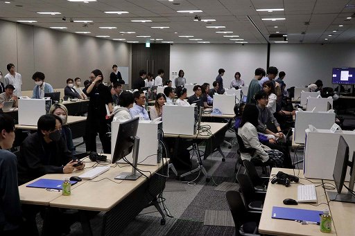 画像ギャラリー No.008のサムネイル画像 / スクウェア・エニックスのゲーム開発研修の実態。新入社員の作ったゲームを,社長と著名クリエイター陣が直々に,忖度なく講評する場にお邪魔してきた