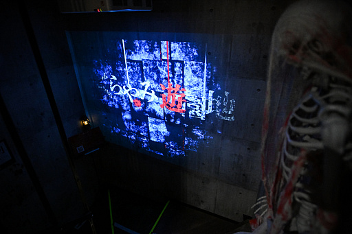 画像ギャラリー No.004のサムネイル画像 / ホラーと謎解きのマリアージュ!? 怖いけどクセになる新宿の「くらやみ遊園地」に行ってしまって……