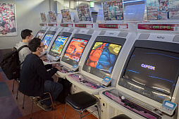 画像ギャラリー No.014のサムネイル画像 / スペインの写真家が制作する「日本のゲームセンターの写真集」のKickstarterキャンペーンが展開中。全国のゲーセンを写した文化の記録