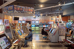 画像ギャラリー No.020のサムネイル画像 / スペインの写真家が制作する「日本のゲームセンターの写真集」のKickstarterキャンペーンが展開中。全国のゲーセンを写した文化の記録