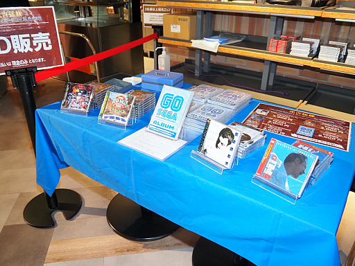 画像ギャラリー No.022のサムネイル画像 / 「光吉猛修 35周年記念ディナーショー in セガ本社」レポート。日本一歌のうまいサラリーマンが昼夜にわたって全22曲を披露(独占インタビューも)